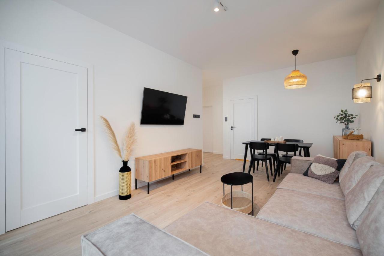 Marine Apartments Nadmorski Dwor 格但斯克 外观 照片